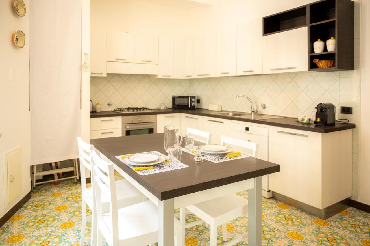 Luxury Savona Cruises At 1 Min Wifi - Free Park Appartement Buitenkant foto